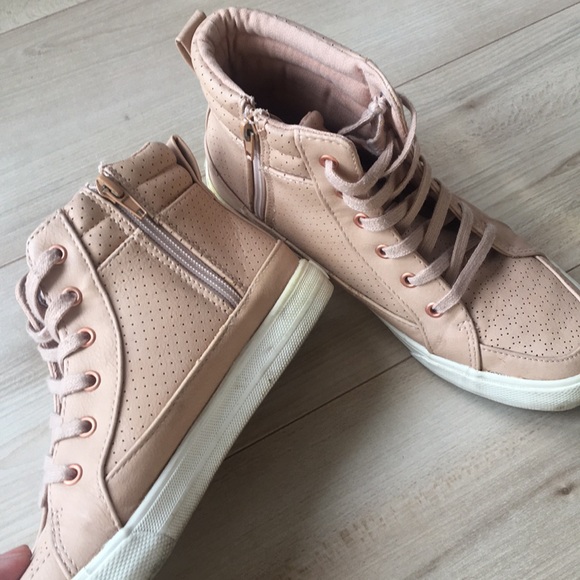 AE Pink Ankle Sneakers - Picture 2 of 4